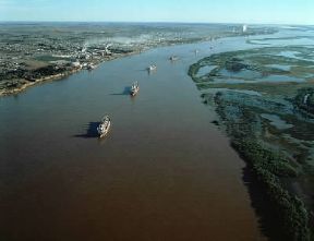 ParanÃ¡ . Veduta aerea del fiume ParanÃ¡ presso la cittÃ  di Santa Fe.De Agostini Picture Library/Pubbli Aer Foto