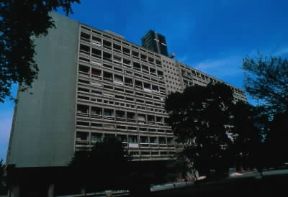 Architettura. L'unitÃ  di abitazione realizzata da Le Corbusier a Marsiglia.De Agostini Picture Library/F. Giaccone