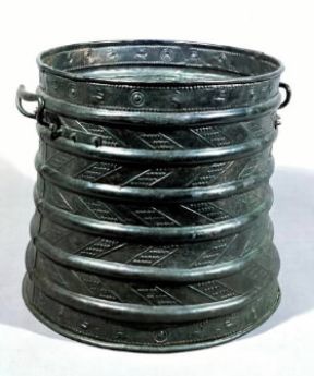 Hallstatt. Situla di bronzo (Vienna, Museo di Scienze Naturali).De Agostini Picture Library / E. Lessing