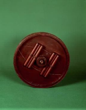 Ruota. Un esempio di ruota in legno con rinforzi in prossimitÃ  del mozzo.De Agostini Picture Library / A. Rizzi