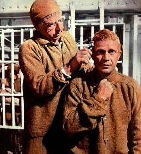 Steve McQueen in un fotogramma del film Papillon (1973) di F. Schaffner.De Agostini Picture Library