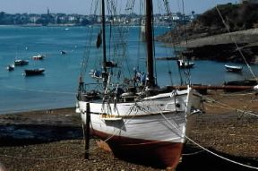 Bretagna. La spiaggia di Saint-Servan sur mer.De Agostini Picture Library/G. Berengo
