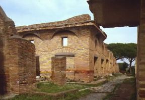Insula . Ricostruzione dell'insula di Diana a Ostia (Roma, Museo della CiviltÃ  Romana).De Agostini Picture Library/A. De Gregorio