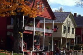 Vermont. Una strada della localitÃ  di Weston; il primo insediamento permanente inglese risale al 1724 con la costruzione di Fort Dunner.De Agostini Picture Library/G. SioÃ«n