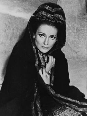 Maria Callas in abiti di scena.De Agostini Picture Library