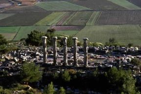 Turchia. Il tempio di Atena Poliade a Priene.De Agostini Picture Library/G. SioÃ«n