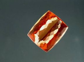 Pietra. Topazio.De Agostini Picture Library/A. Rizzi