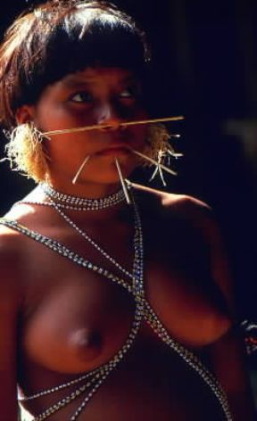 Venezuela. Un indio yanomami.De Agostini Picture Library/G. SioÃ«n