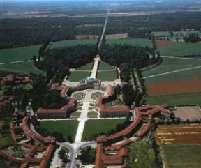 Architettura. Veduta della villa reale di Stupinigi (1729-1735).De Agostini Picture Library/PubbliAerFoto