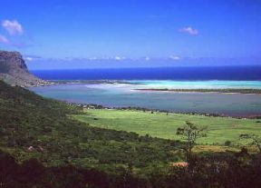 Maurizio. Scorcio dell'ÃŽle aux BÃ©nitiers.De Agostini Picture Library/C. Sappa