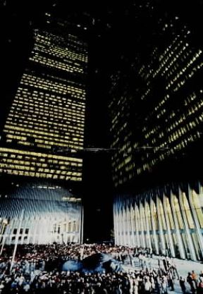 Dino De Laurentiis . Una scena del film King Kong (1976).De Agostini Picture Library/M. Del Comune