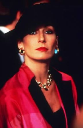 Anjelica Huston in L'Onore dei Prizzi (1985) di J. Huston.De Agostini Picture Library