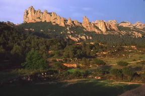 Catalogna. Un tratto della catena montuosa costiera catalana.De Agostini Picture Library/C. Sappa