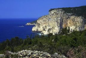 Isole Ionie . Un tratto di costa dell'isola di Passo.De Agostini Picture Library/G. Barone