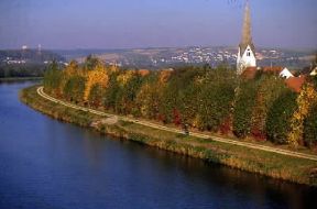 Danubio . Veduta del tratto tedesco del Danubio a Bad Abbach.De Agostini Picture Library/G.P.Cavallero