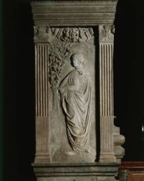 Agostino di Duccio. La Sapienza , bassorilievo nella cappella delle Arti Liberali del Tempio Malatesiano.De Agostini Picture Library/A. De Gregorio