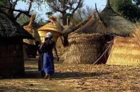 Burkina. Villaggio nei pressi di Poura.De Agostini Picture Library/C. Sappa