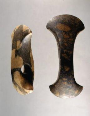 Ascia. Ascia neolitica (Stoccolma, Statens SjÃ¶historiska Museum).De Agostini Picture Library/G. Dagli Orti