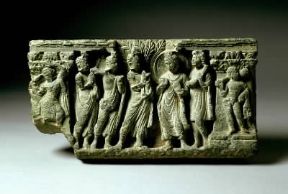Gandhara. Rilievo con l'incontro di un devoto con il Buddha (Roma, Museo Nazionale d'Arte Orientale).De Agostini Picture Library/L. De Masi