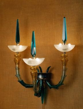 Applique in vetro pulegoso e pasta di vetro del 1930 (Milano, Collezione privata).De Agostini Picture Library/U. Marzani