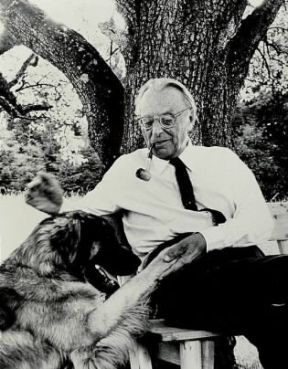 Carl Orff in una foto del 1970.De Agostini Picture Library/A. Dagli Orti