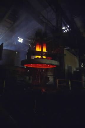 Altoforno. Altoforno di un'industria siderurgica argentina.De Agostini Picture Library/V. Degrandi