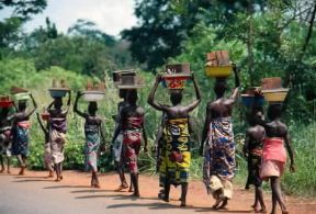 Benin . Le donne formano ancora oggi una casta separata.De Agostini Picture Library/C. Sappa