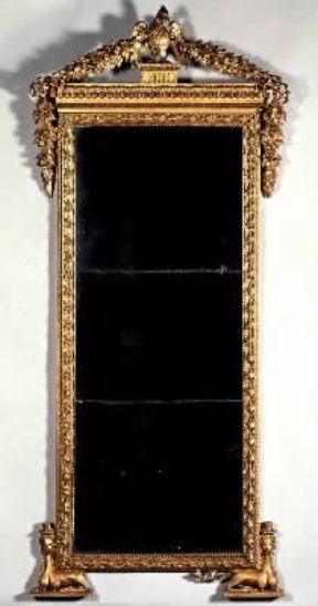 Cornice stile impero in legno intagliato e dorato.Sotheby's Italia