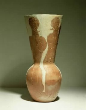 Pablo Ruiz Picasso. Vaso con danzatrici realizzato nel 1950 (Parigi, MusÃ©e National d'Art Moderne).Parigi, MusÃ©e National d'Art Moderne