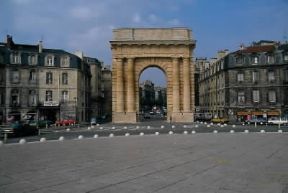 Bordeaux . Porte des SaliniÃ¨res.De Agostini Picture Library/D. Staquet