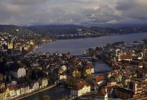Lucerna. La cittÃ  svizzera affacciata sul lago omonimo.De Agostini Picture Library/S. Gutierrez