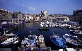Savona. Veduta della vecchia darsena del porto.De Agostini Picture Library / G. Carfagna