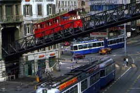 Zurigo. La funicolare che sale all'UniversitÃ .De Agostini Picture Library/F. Giaccone