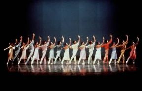 Aterballetto. La compagnia durante uno spettacolo.De Agostini Picture Library