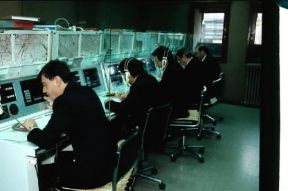 Automazione. Sala operativa in un ufficio di pubblica sicurezza.De Agostini Picture Library/D. Fracchia