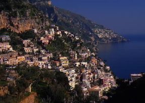 Positano. Veduta del noto centro della Costiera Amalfitana.De Agostini Picture Library/G. Carfagna