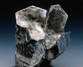 Biotite .De Agostini Picture Library/Photo 1