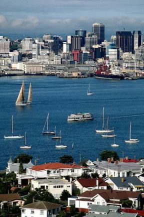 Auckland. Veduta della cittÃ .De Agostini Picture Library / G. SioÃ«n