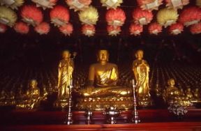 Corea. L'Interno del tempio di Songgwangsa.De Agostini Picture Library / G. Wright