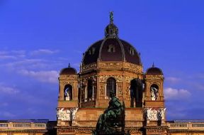 Vienna. La statua di Maria Teresa.De Agostini Picture Library/W. Buss