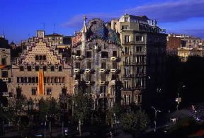 Antoni GaudÃ­. La casa BatlÃ³ a Barcellona.De Agostini Picture Library/S. Vannini