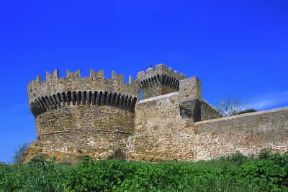 Toscana. Le mura medioevali di Populonia (Livorno).De Agostini Picture Library/G. Veggi