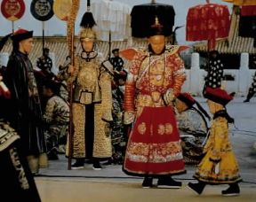 Bernardo Bertolucci. L'ultimo imperatore. Regia di Bernardo Bertolucci. Interpreti: J. Lone, J. Chen, Peter O'Toole.De Agostini Picture Library/A. Dagli Orti