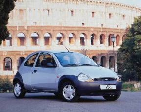 Automobile. Modello KA della Ford.Ford