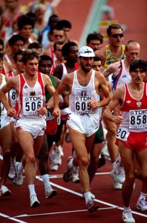 Il lavoro di resistenza. Il lavoro di resistenza. Attraverso l'attività fisica l'uomo può imparare a tollerare uno sforzo per periodi di tempo prolungati.