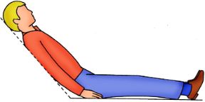 Intervento in caso di infarto del miocardo. Infortunato in posizione semiseduta. Infarto del miocardo. Attendendo i soccorsi, sistemate in posizione semi-seduta l’infortunato.