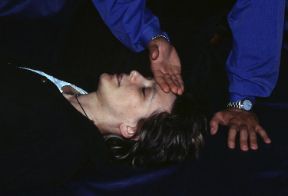 Rilevazione della temperatura cutanea. L'esame obiettivo. Tra i segni vitali da rilevare per giungere a una diagnosi vi è la temperatura cutanea. 