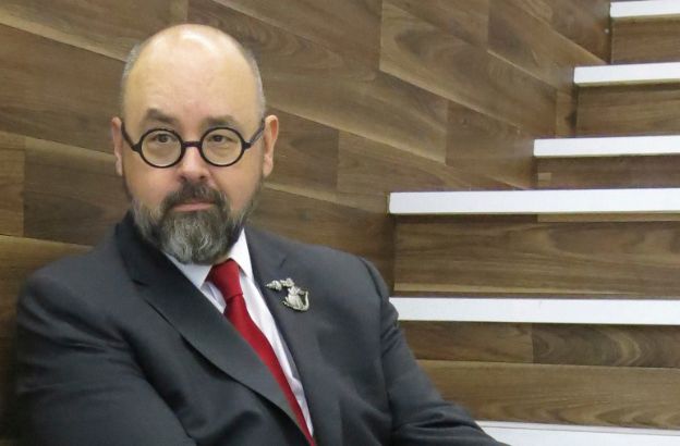 carlos-ruiz-zafon.jpg