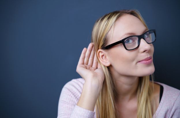 woman-listening