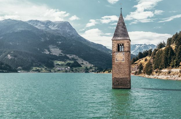 lago-di-resia-campanile.jpg